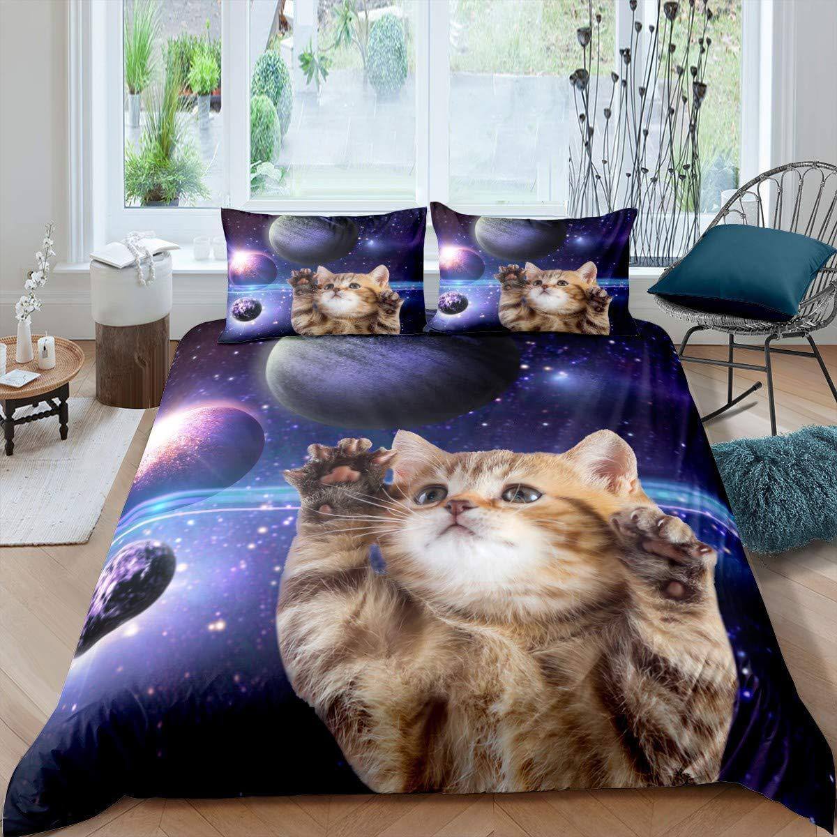 Cartoon cat pattern bedding set with quilt cover and pillows featuring a space theme, ideal for pet lovers.
